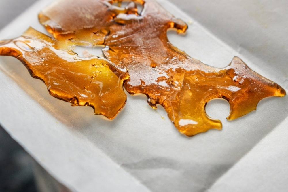 Buy shatter online in Canada to experience cannabis concentrates. Speed Greens